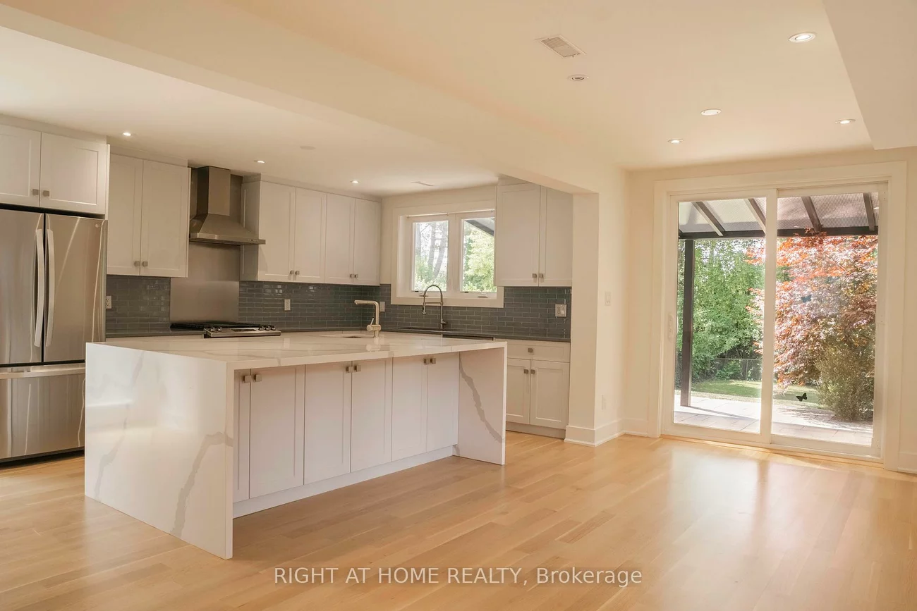 34, Wildrose, Bayview Glen, Markham