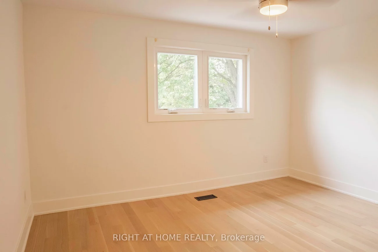 34, Wildrose, Bayview Glen, Markham