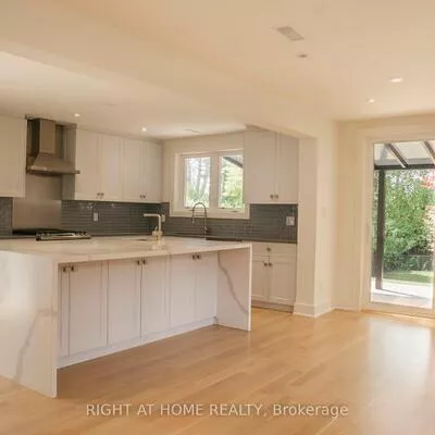 34, Wildrose, Bayview Glen, Markham