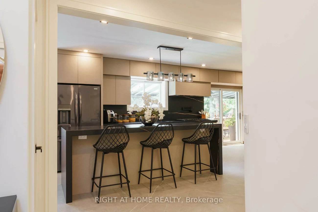 6, Ladyslipper, Bayview Glen, Markham