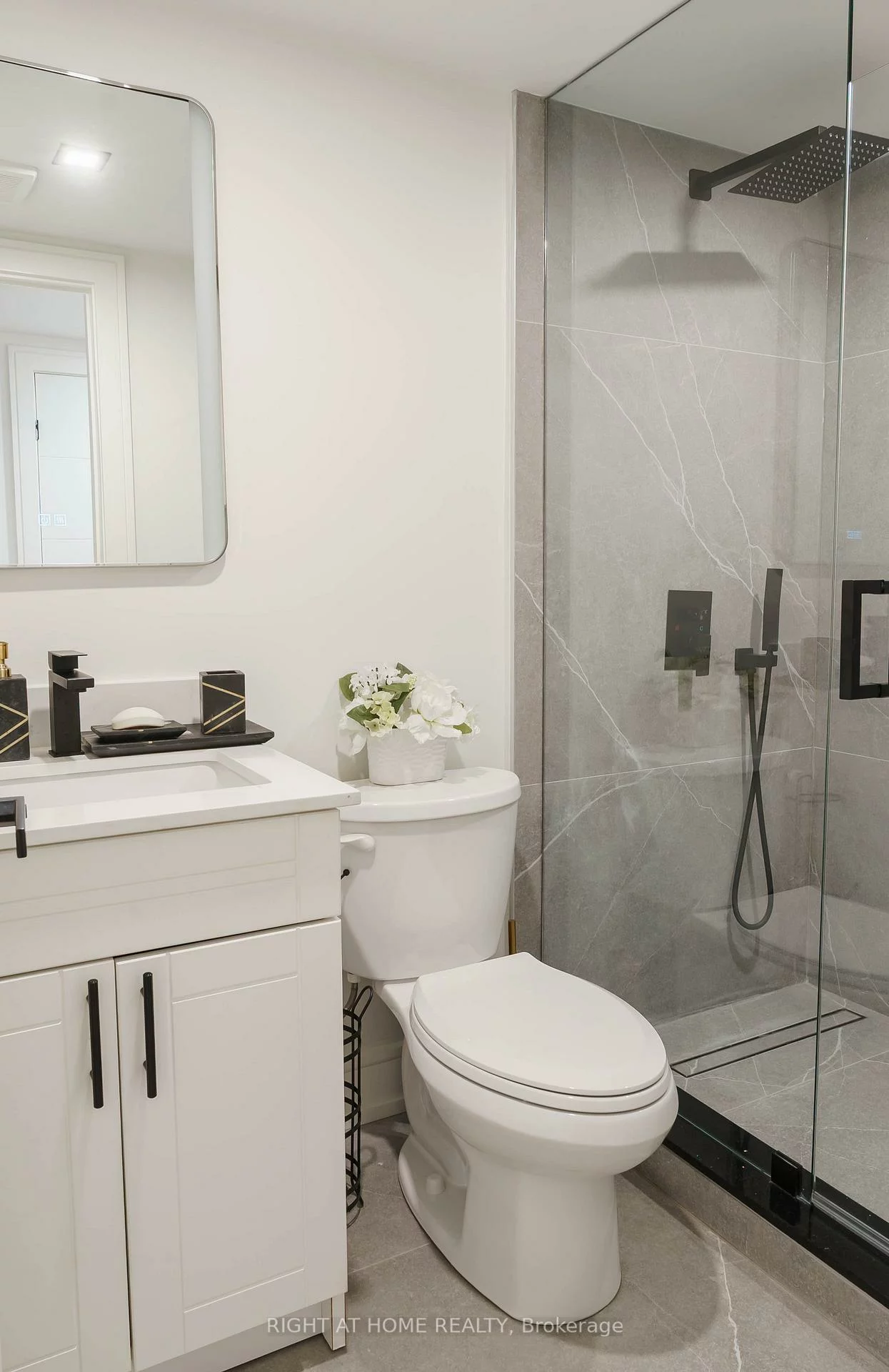 6, Ladyslipper, Bayview Glen, Markham