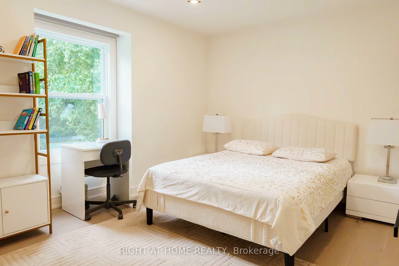 6, Ladyslipper, Bayview Glen, Markham