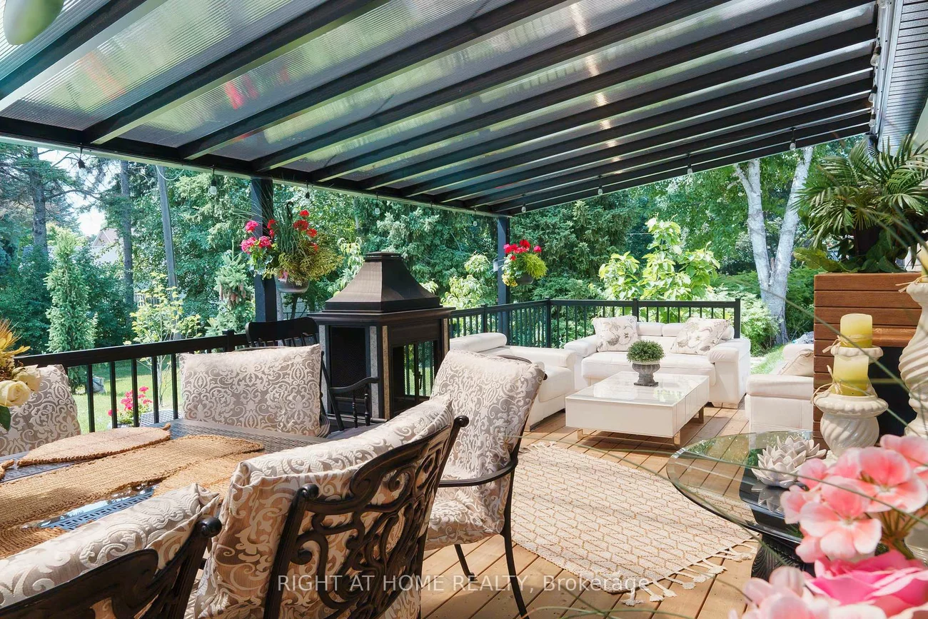 6, Ladyslipper, Bayview Glen, Markham