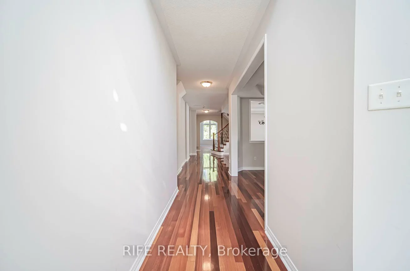 37, Burndenford, Markville, Markham