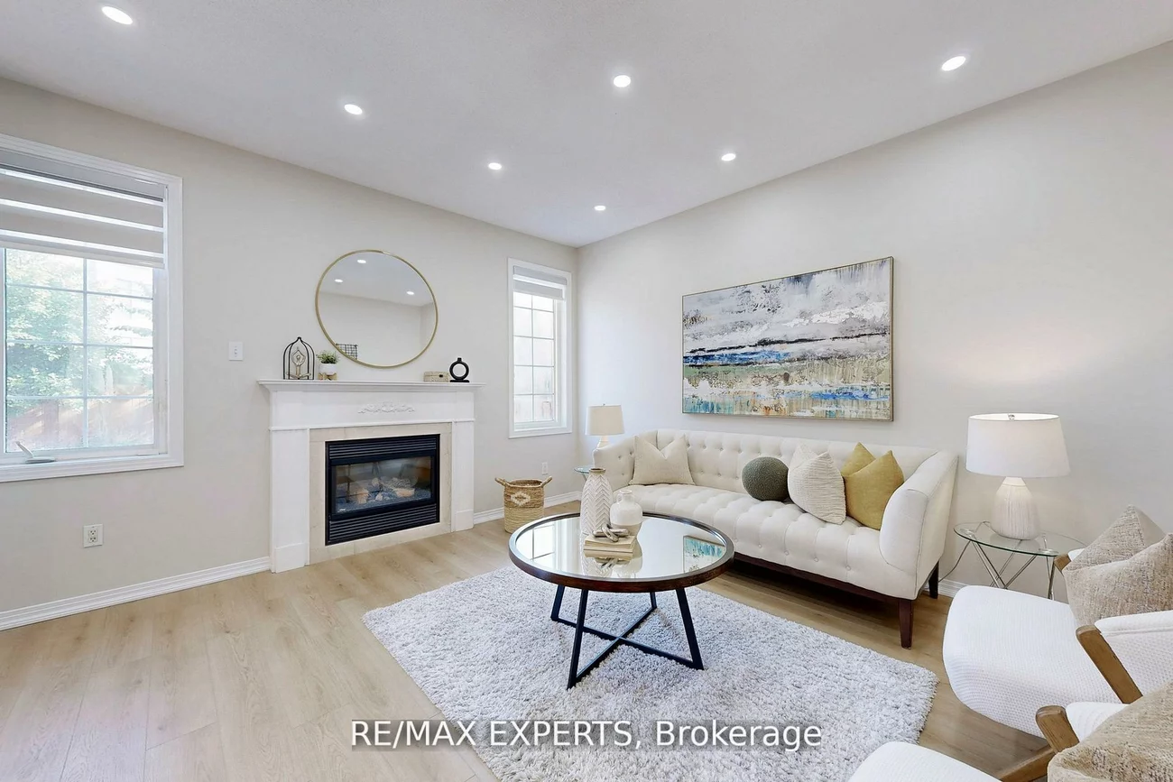 187, Hopecrest, Cachet, Markham