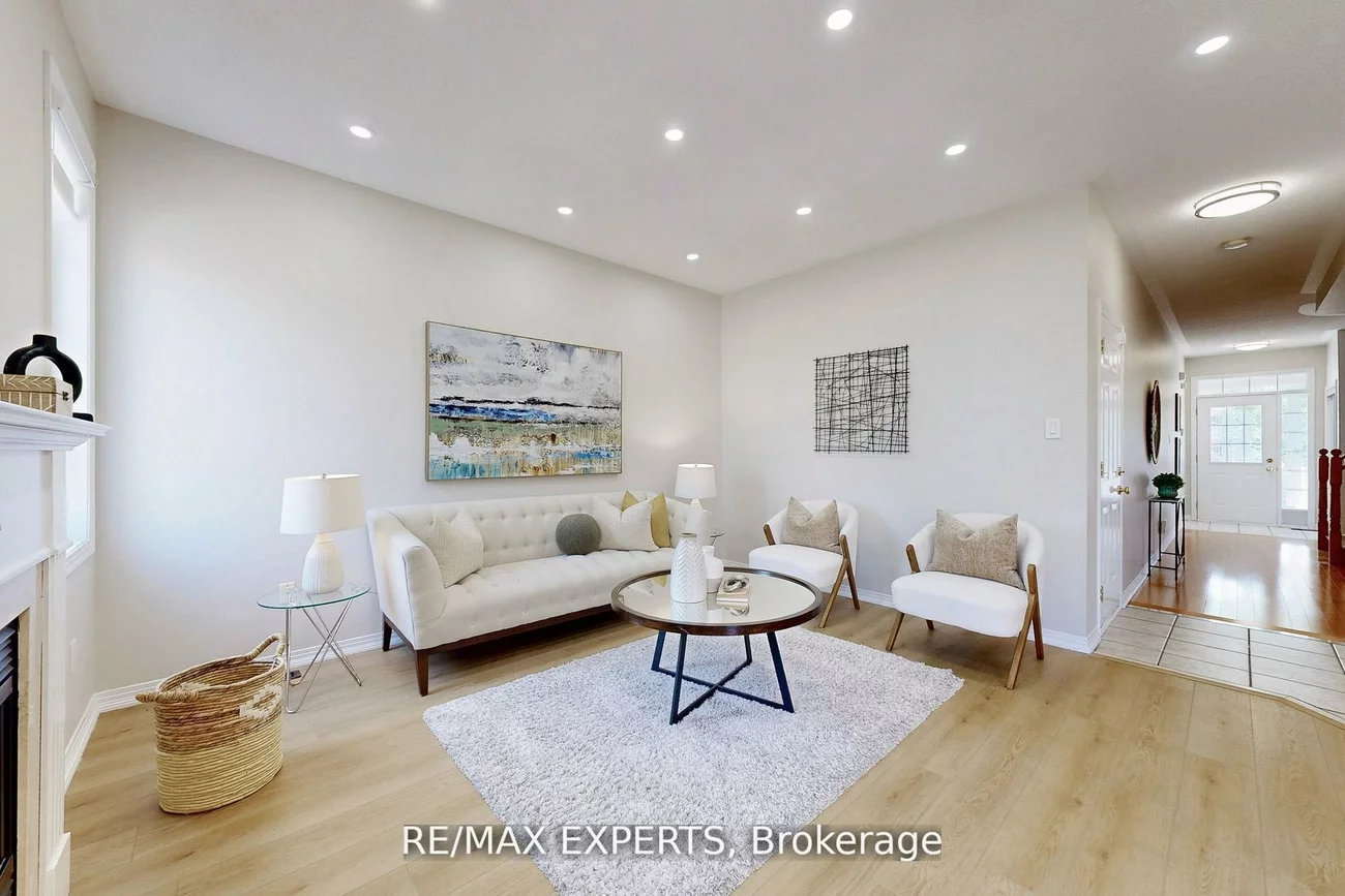 187, Hopecrest, Cachet, Markham