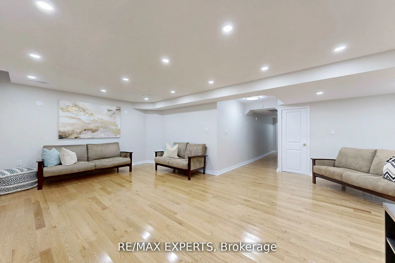 187, Hopecrest, Cachet, Markham