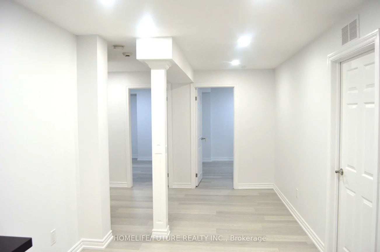 10, Rizal, Box Grove, Markham