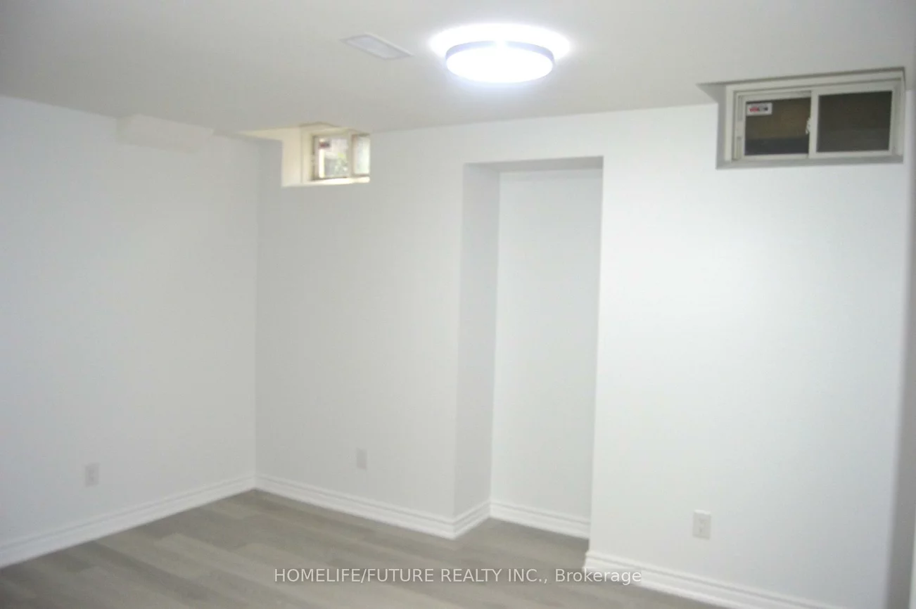 10, Rizal, Box Grove, Markham