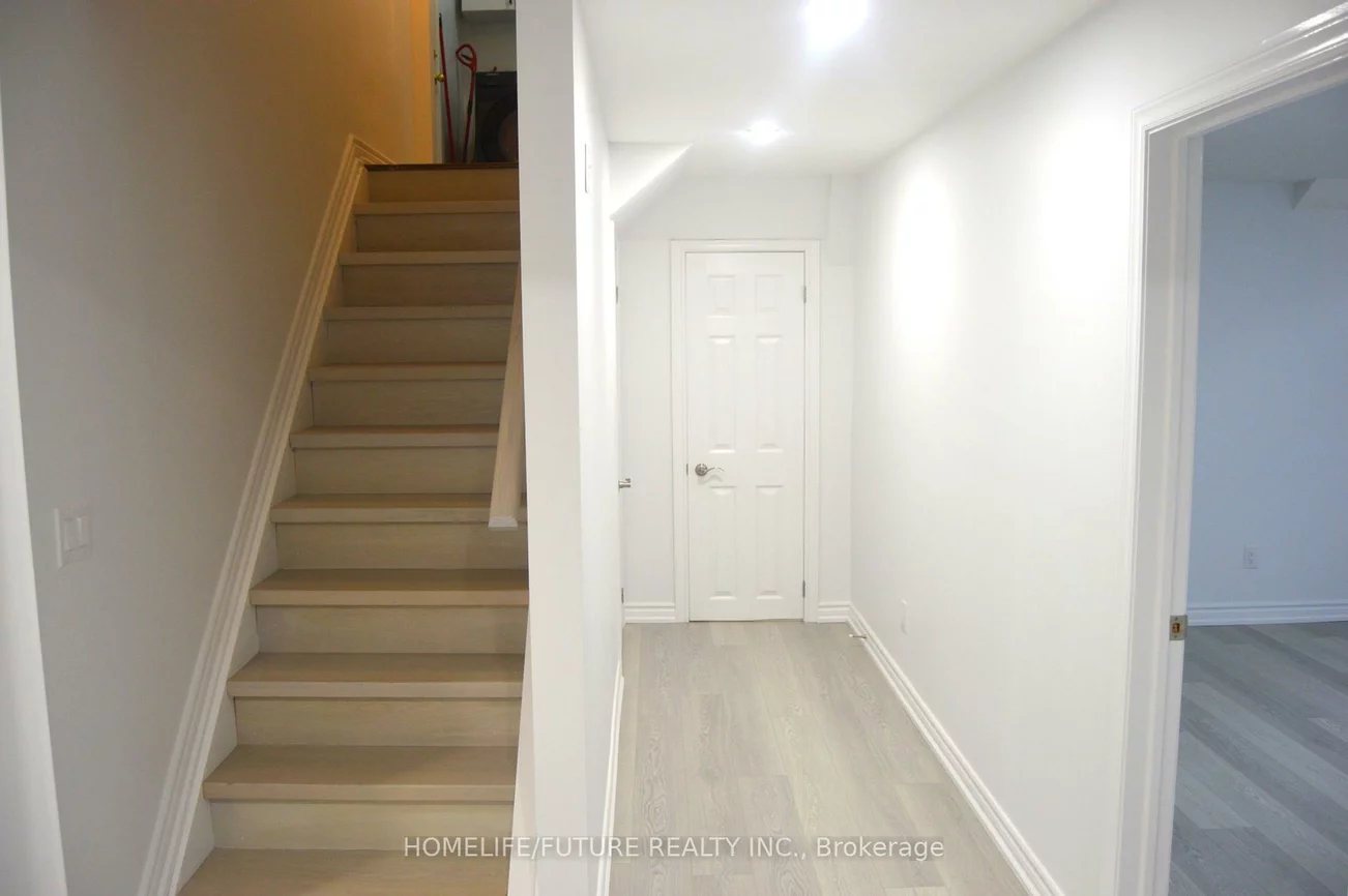 10, Rizal, Box Grove, Markham