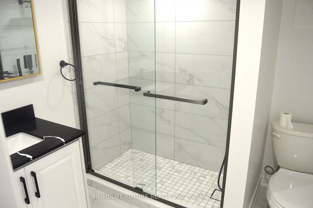 10, Rizal, Box Grove, Markham