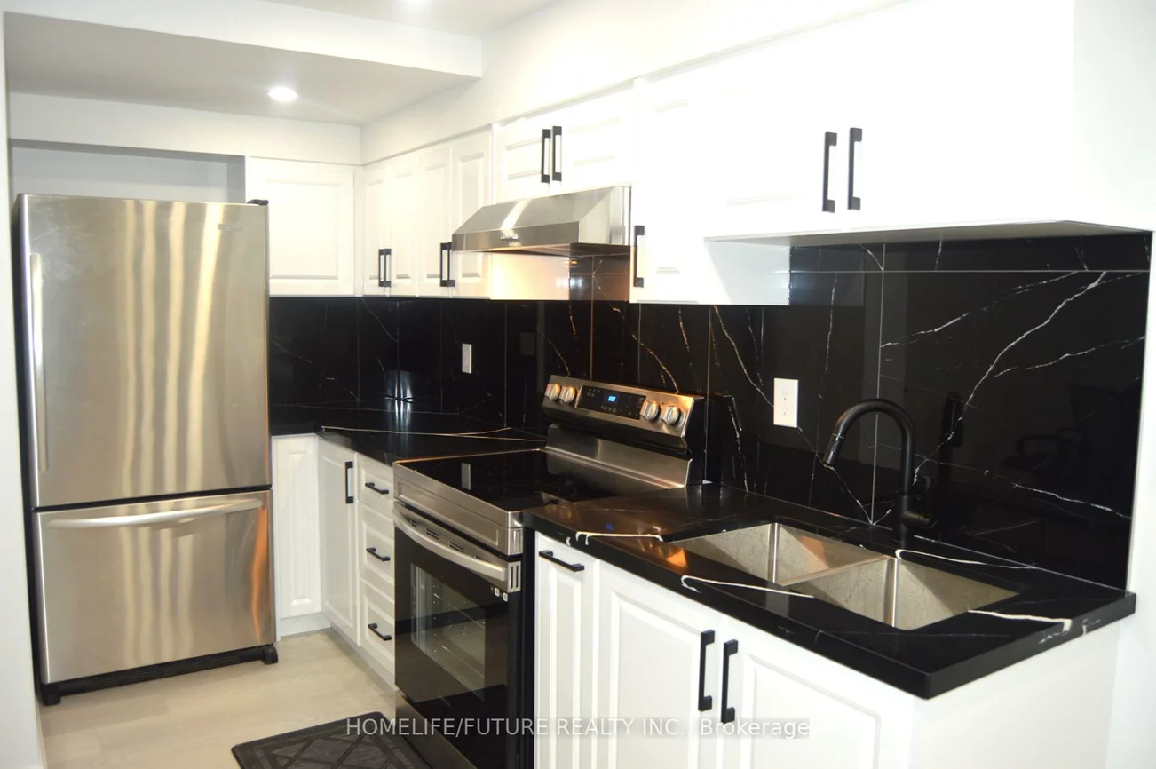10, Rizal, Box Grove, Markham