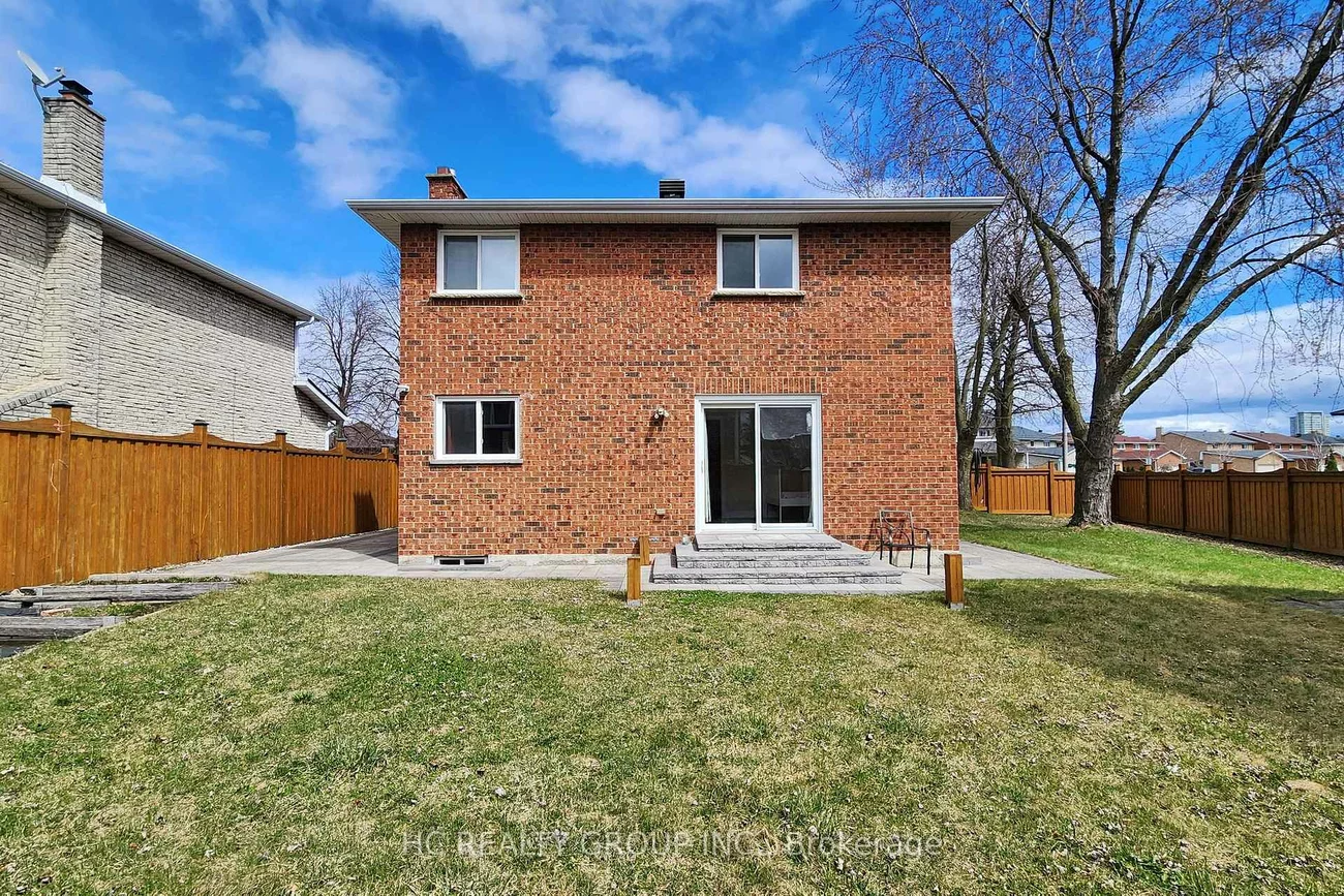 2, Heathrow, Milliken Mills West, Markham