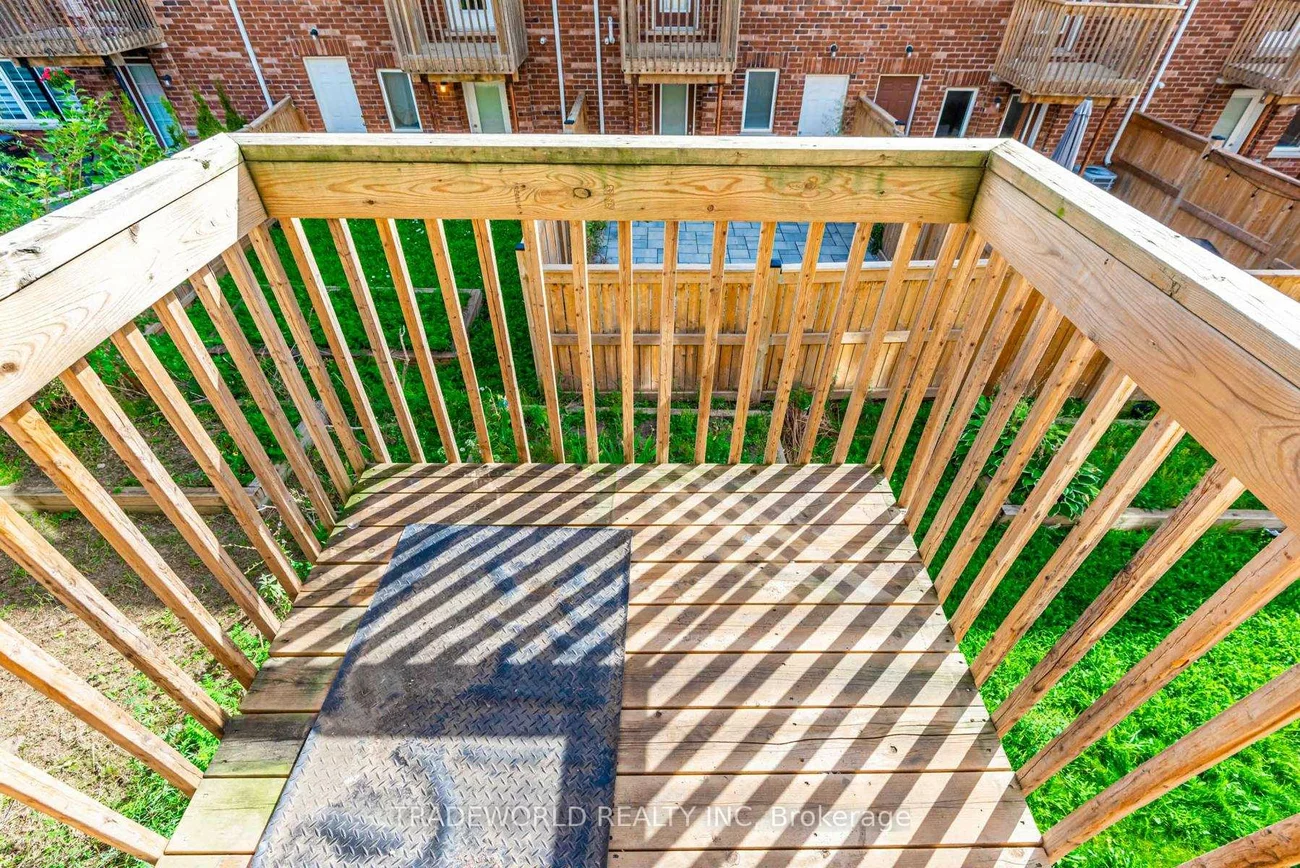 11, Roy Grove, Greensborough, Markham