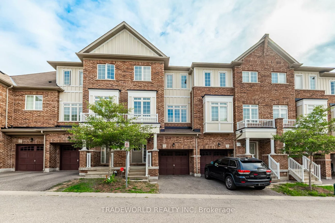 11, Roy Grove, Greensborough, Markham