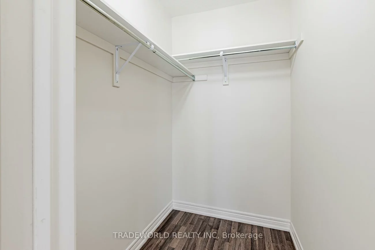 11, Roy Grove, Greensborough, Markham