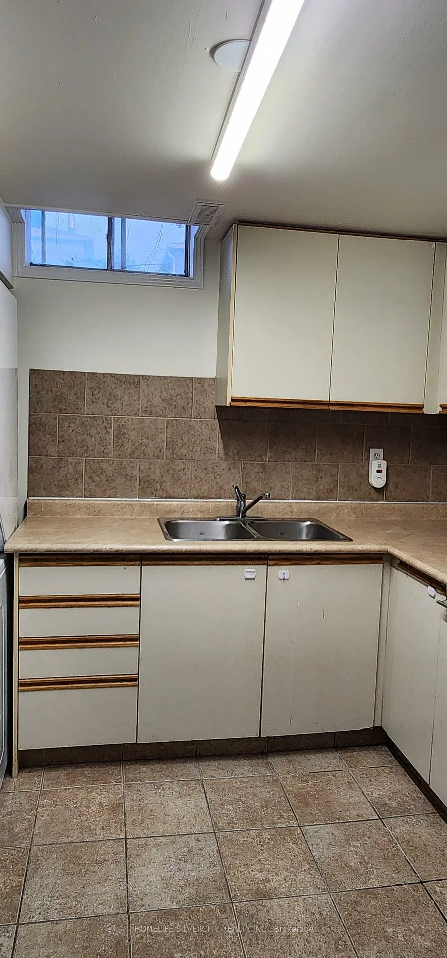 27, Silverthorne, Milliken Mills East, Markham