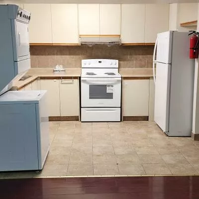 27, Silverthorne, Milliken Mills East, Markham