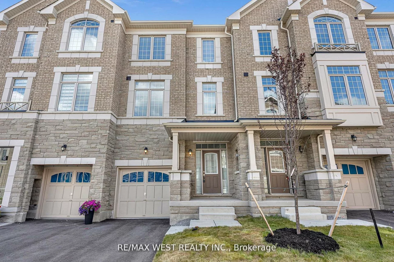 8, Andress, Cedarwood, Markham