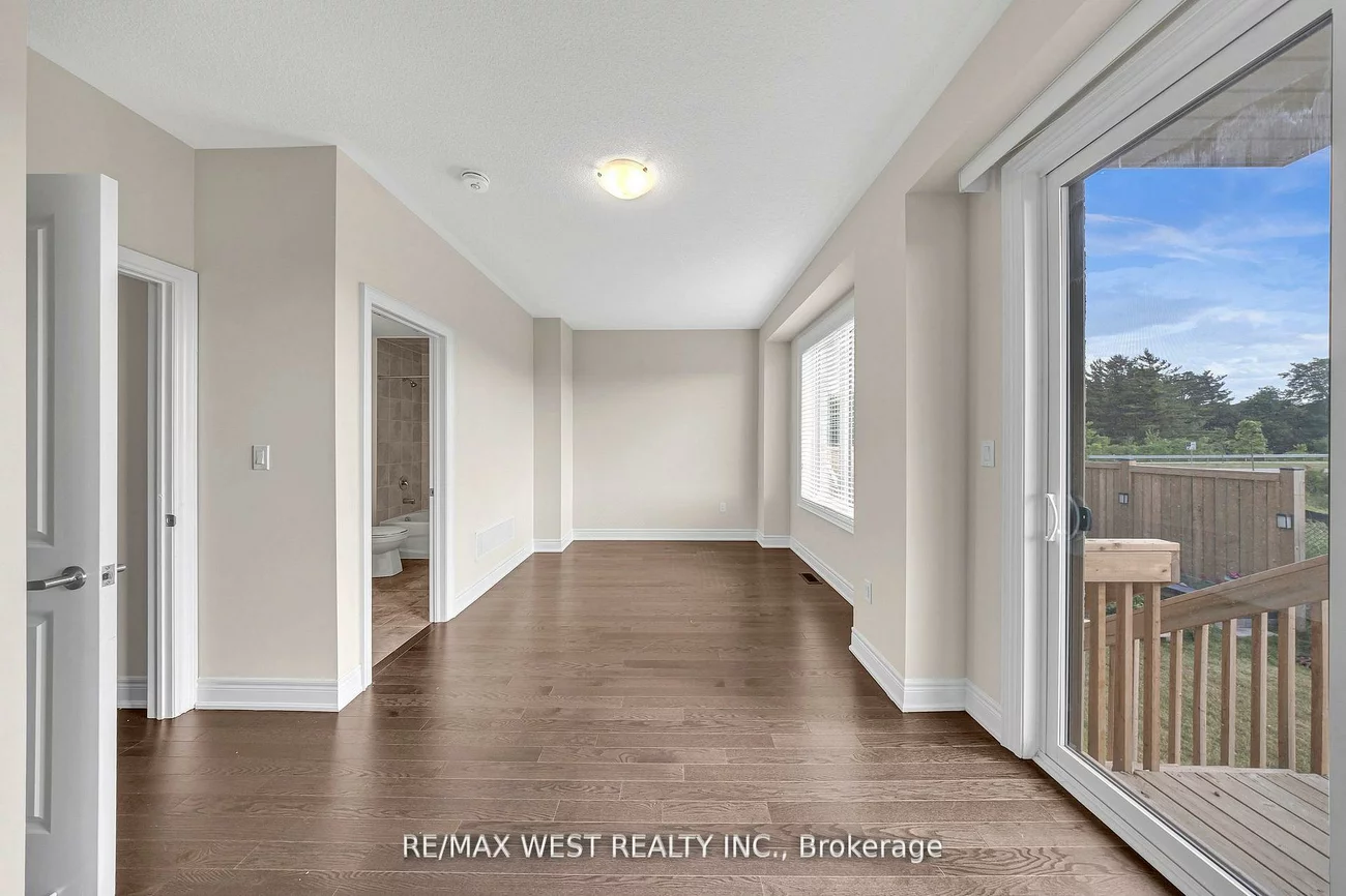 8, Andress, Cedarwood, Markham