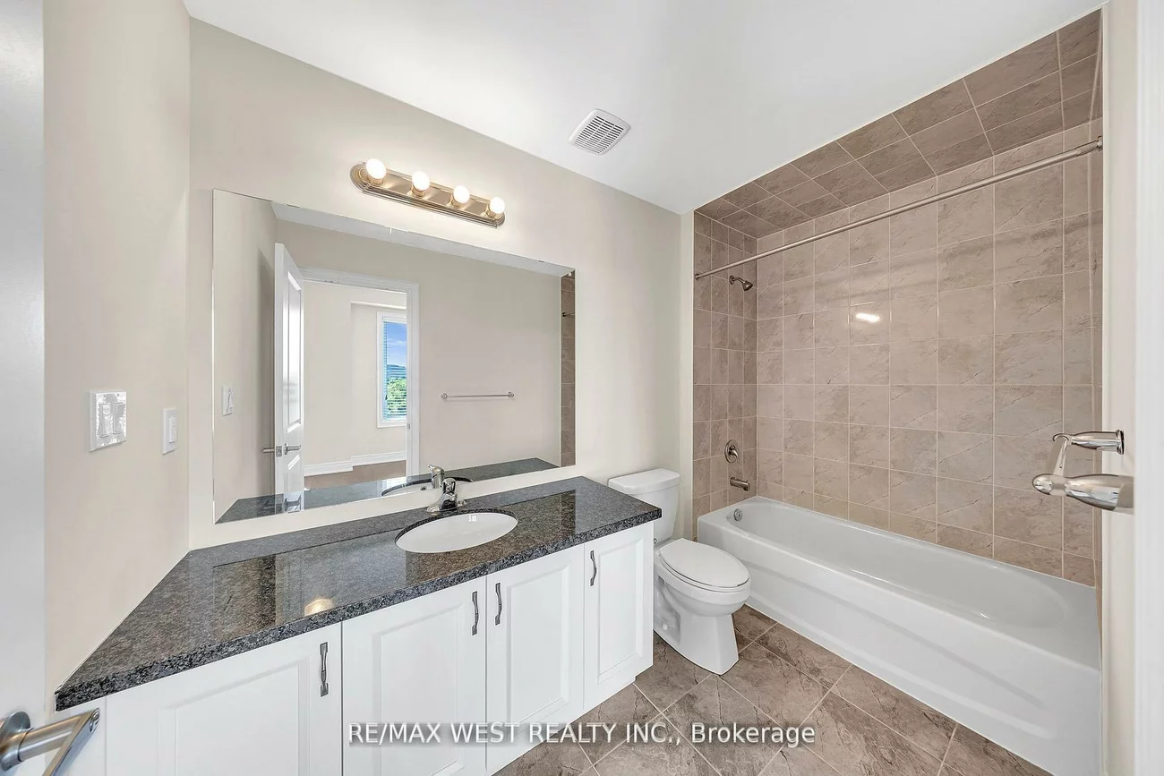 8, Andress, Cedarwood, Markham