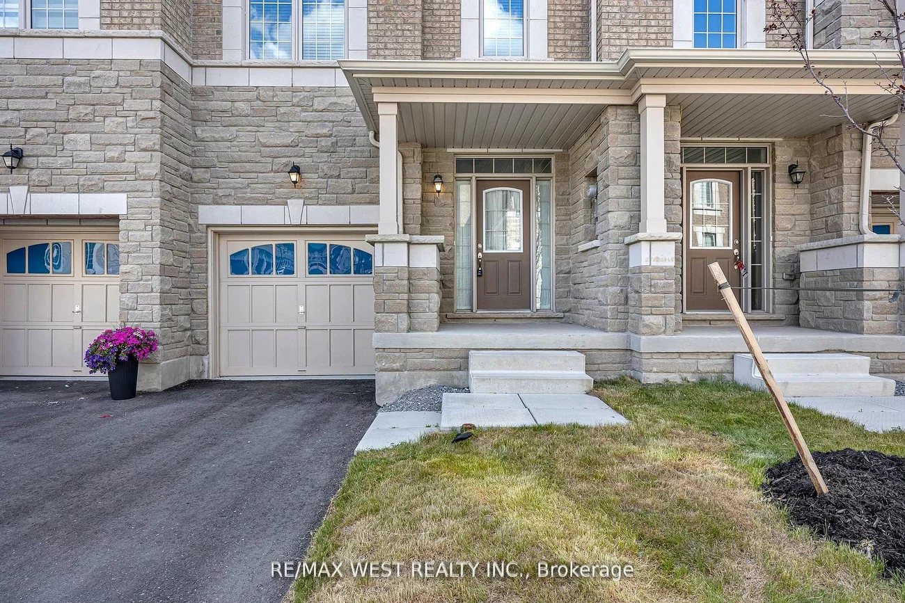 8, Andress, Cedarwood, Markham
