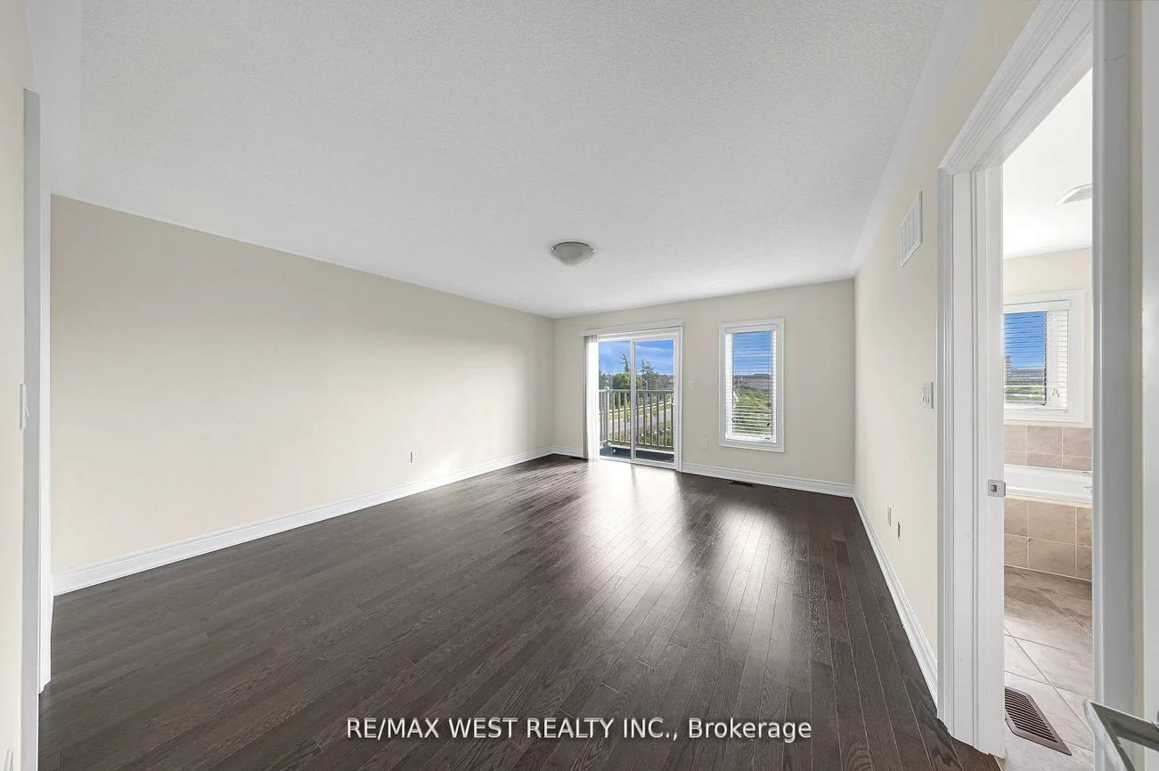 8, Andress, Cedarwood, Markham