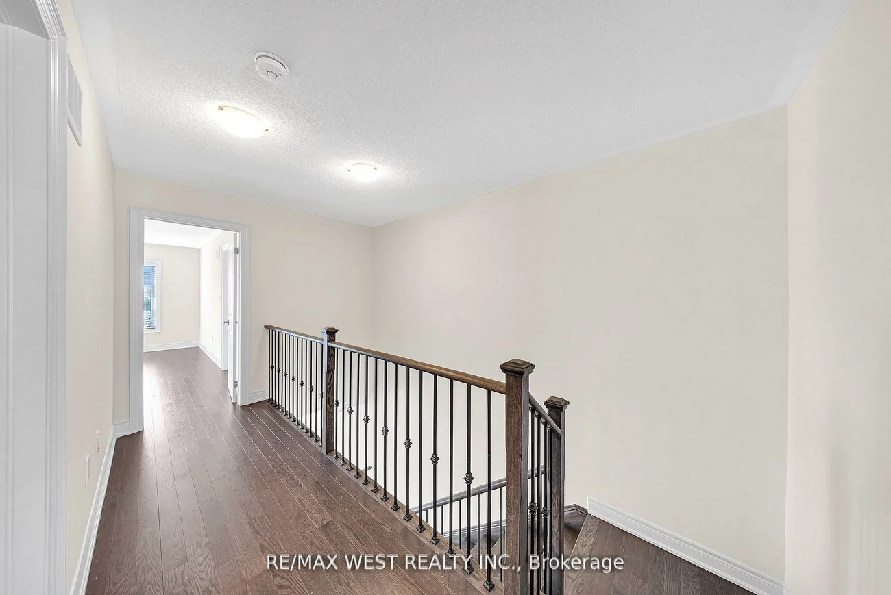 8, Andress, Cedarwood, Markham