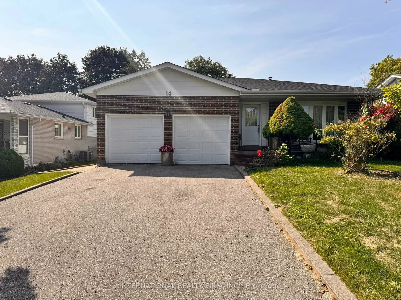 14, Blue Spruce, Royal Orchard, Markham