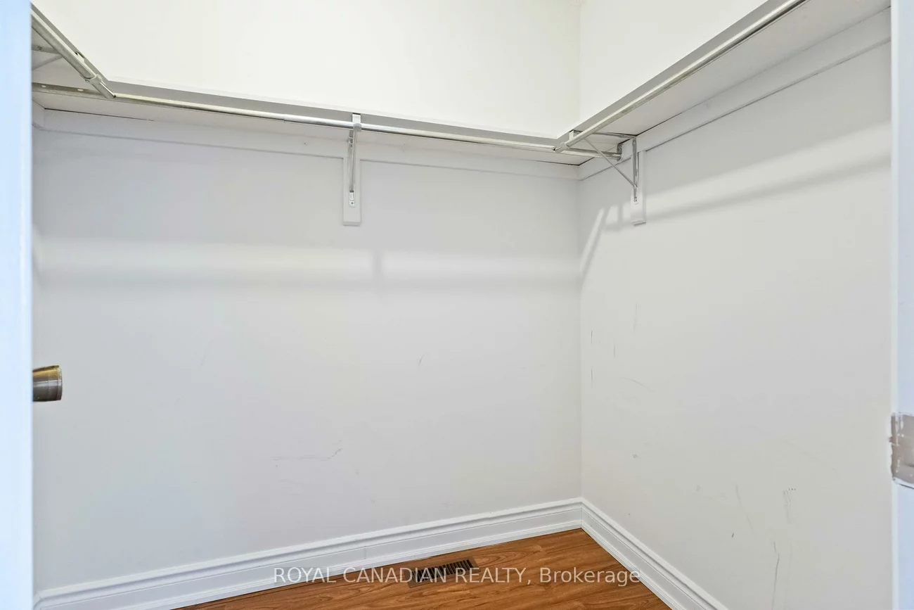107, Joycedale, Middlefield, Markham