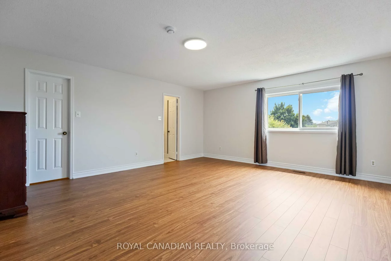 107, Joycedale, Middlefield, Markham