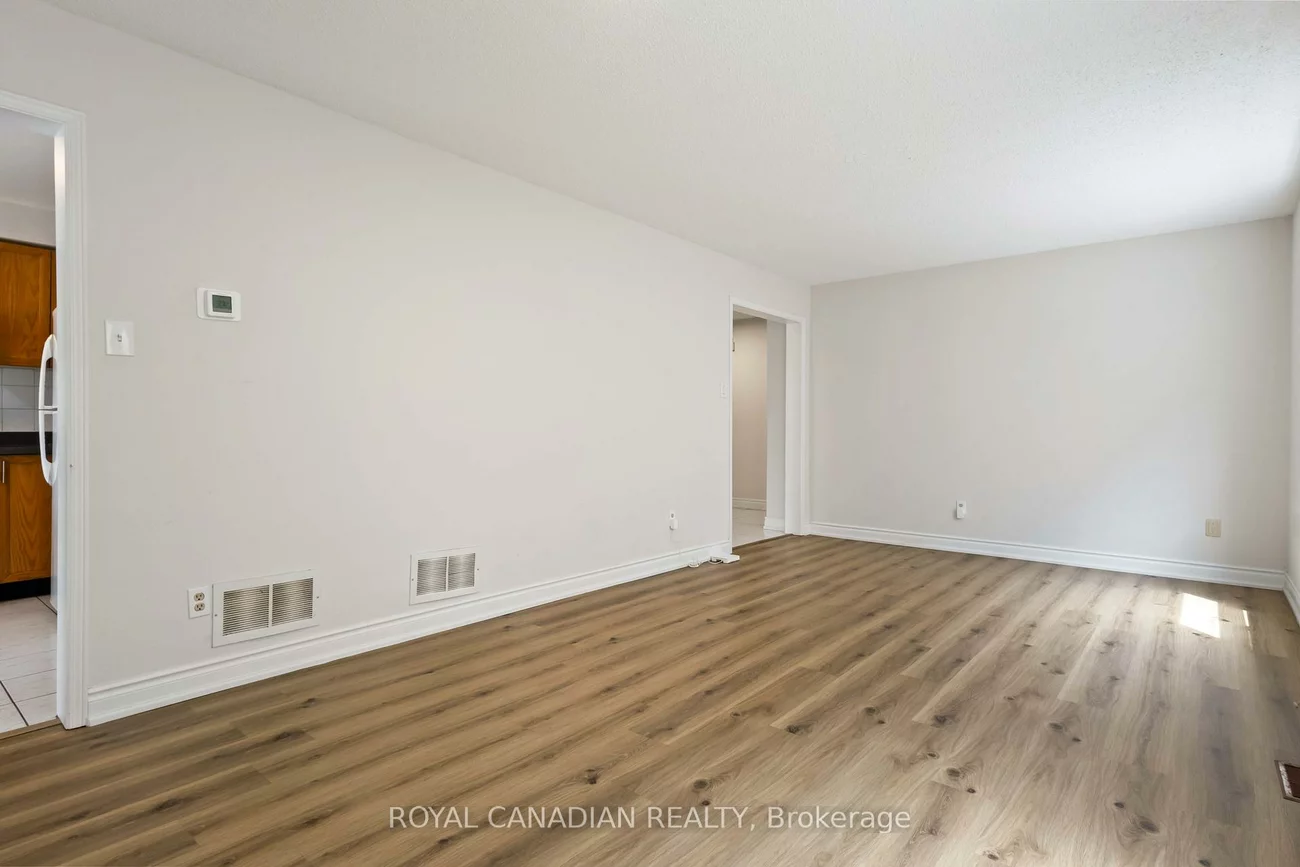 107, Joycedale, Middlefield, Markham