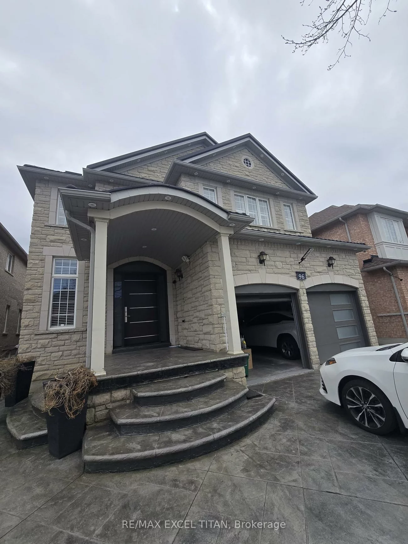 96, Reginald Lamb, Box Grove, Markham