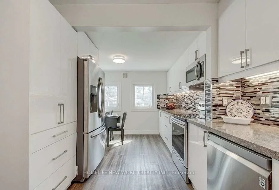 85, Clark, Thornhill, Markham