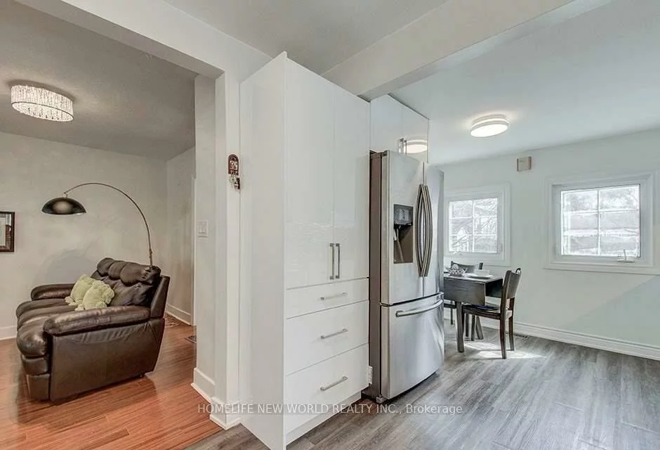 85, Clark, Thornhill, Markham
