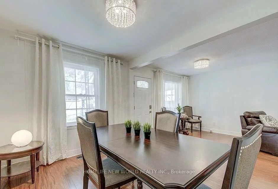 85, Clark, Thornhill, Markham