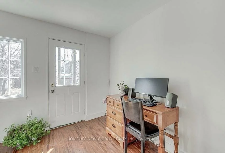 85, Clark, Thornhill, Markham