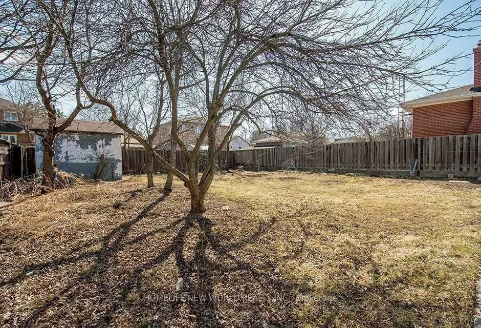 85, Clark, Thornhill, Markham