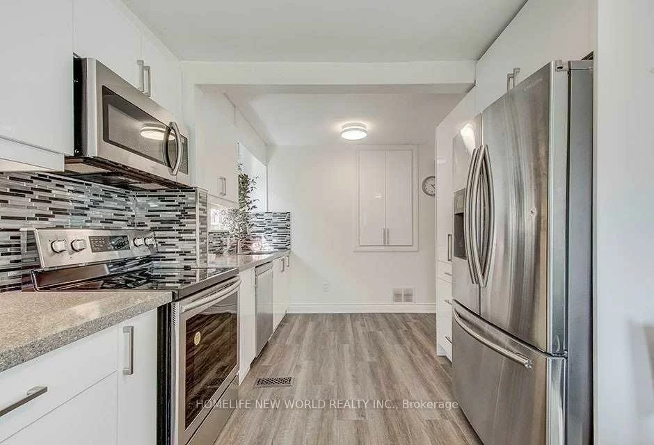 85, Clark, Thornhill, Markham