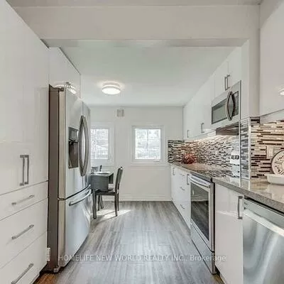 85, Clark, Thornhill, Markham