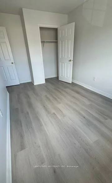 1081, Bur Oak, Wismer, Markham