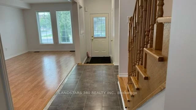 1081, Bur Oak, Wismer, Markham