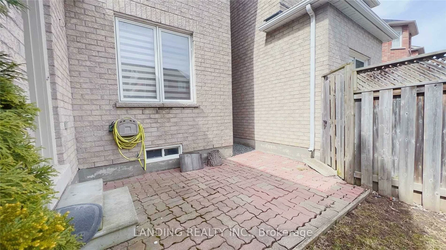 35, Briarcrest, Berczy, Markham