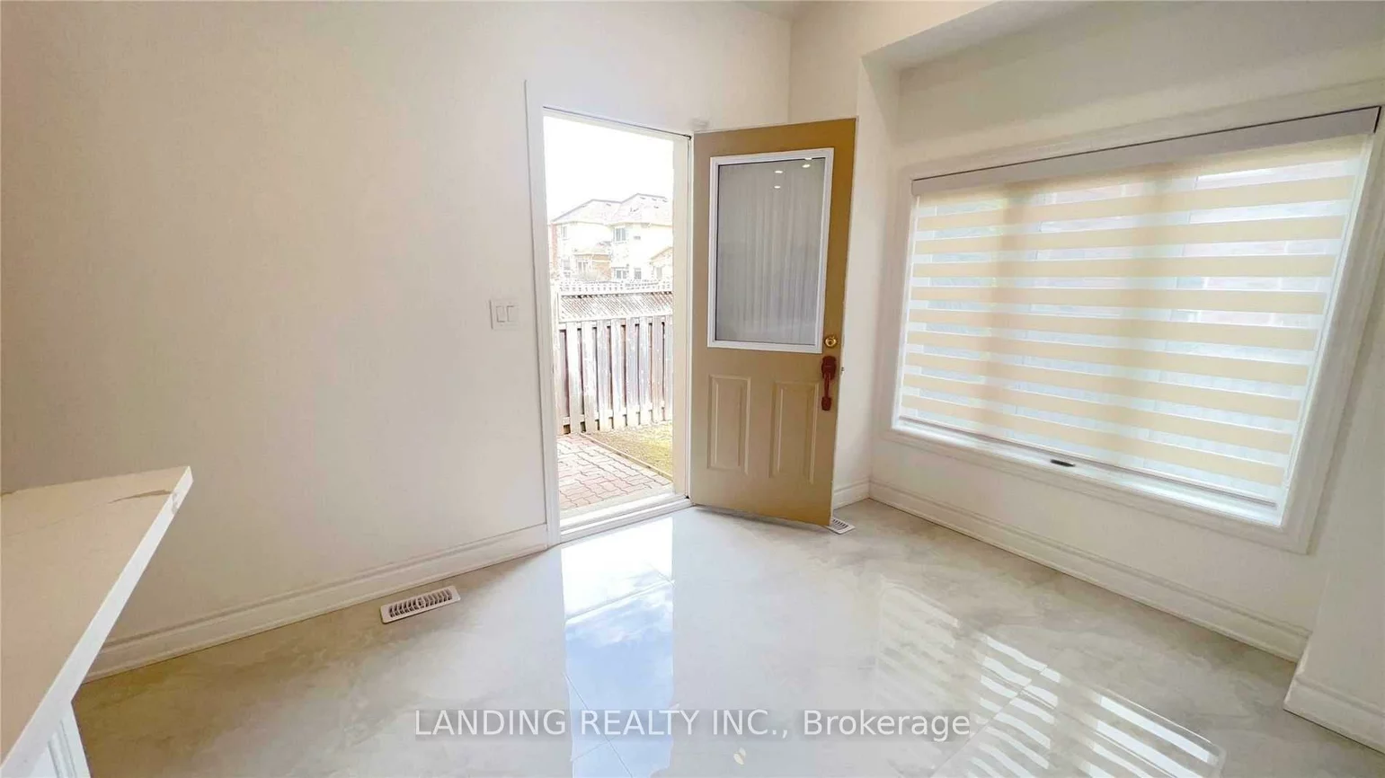 35, Briarcrest, Berczy, Markham