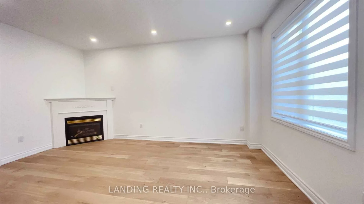 35, Briarcrest, Berczy, Markham