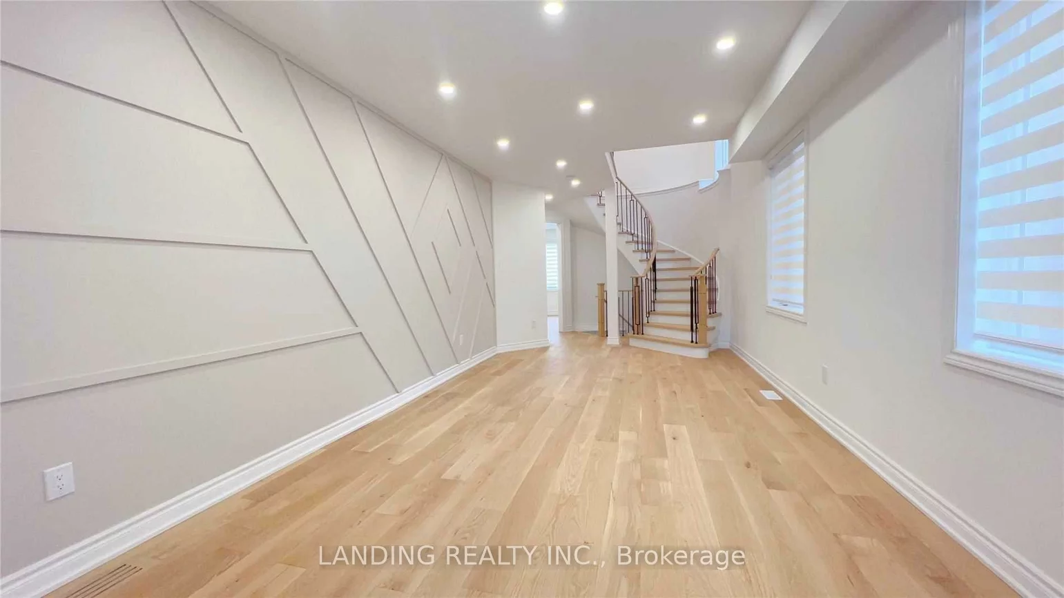 35, Briarcrest, Berczy, Markham