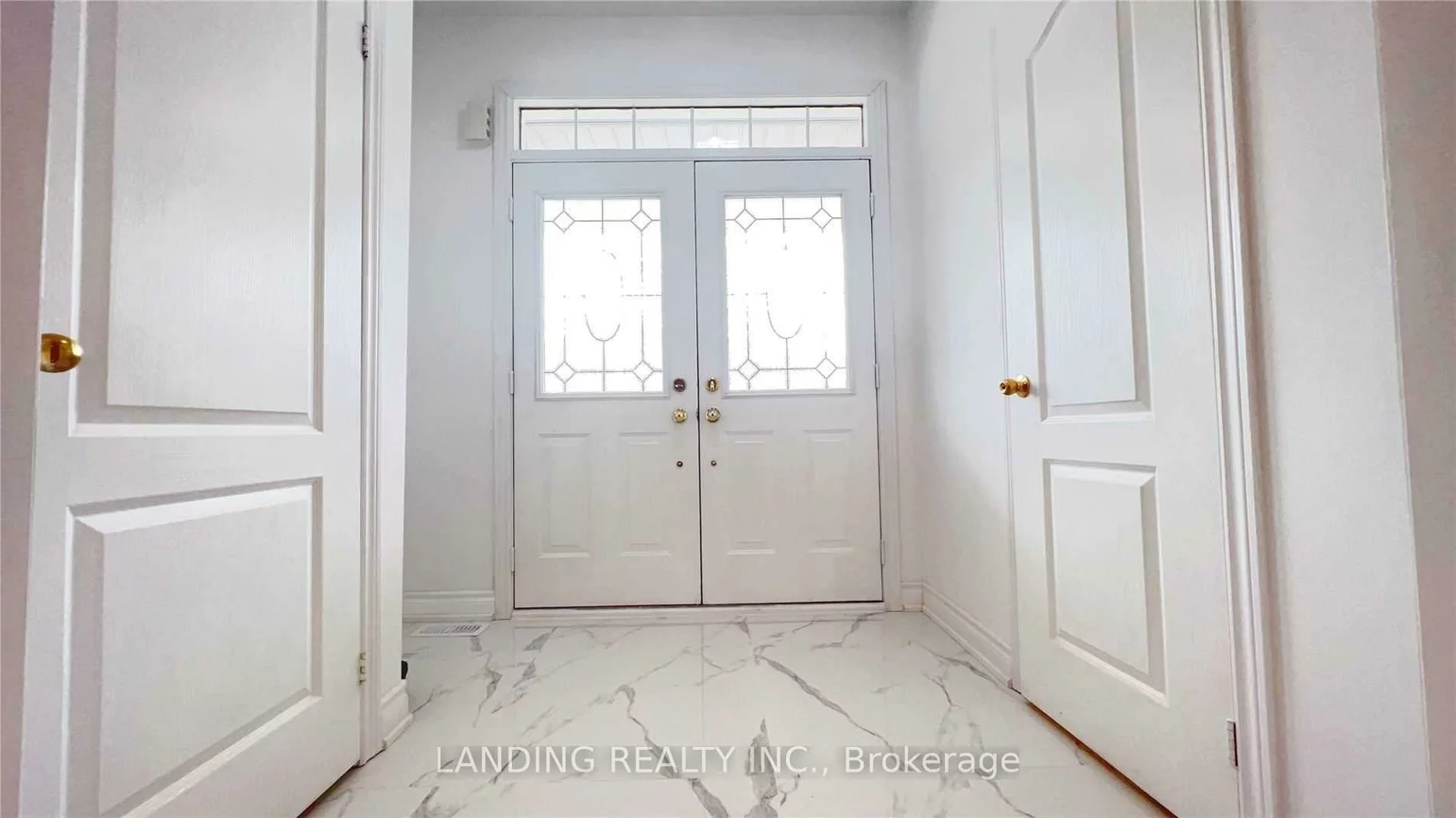35, Briarcrest, Berczy, Markham
