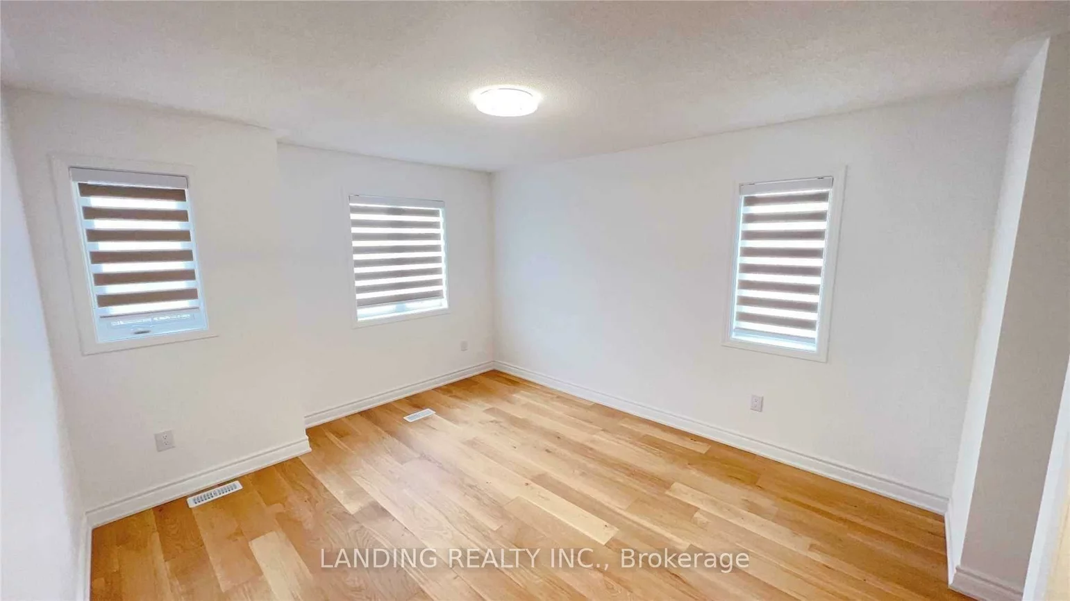 35, Briarcrest, Berczy, Markham