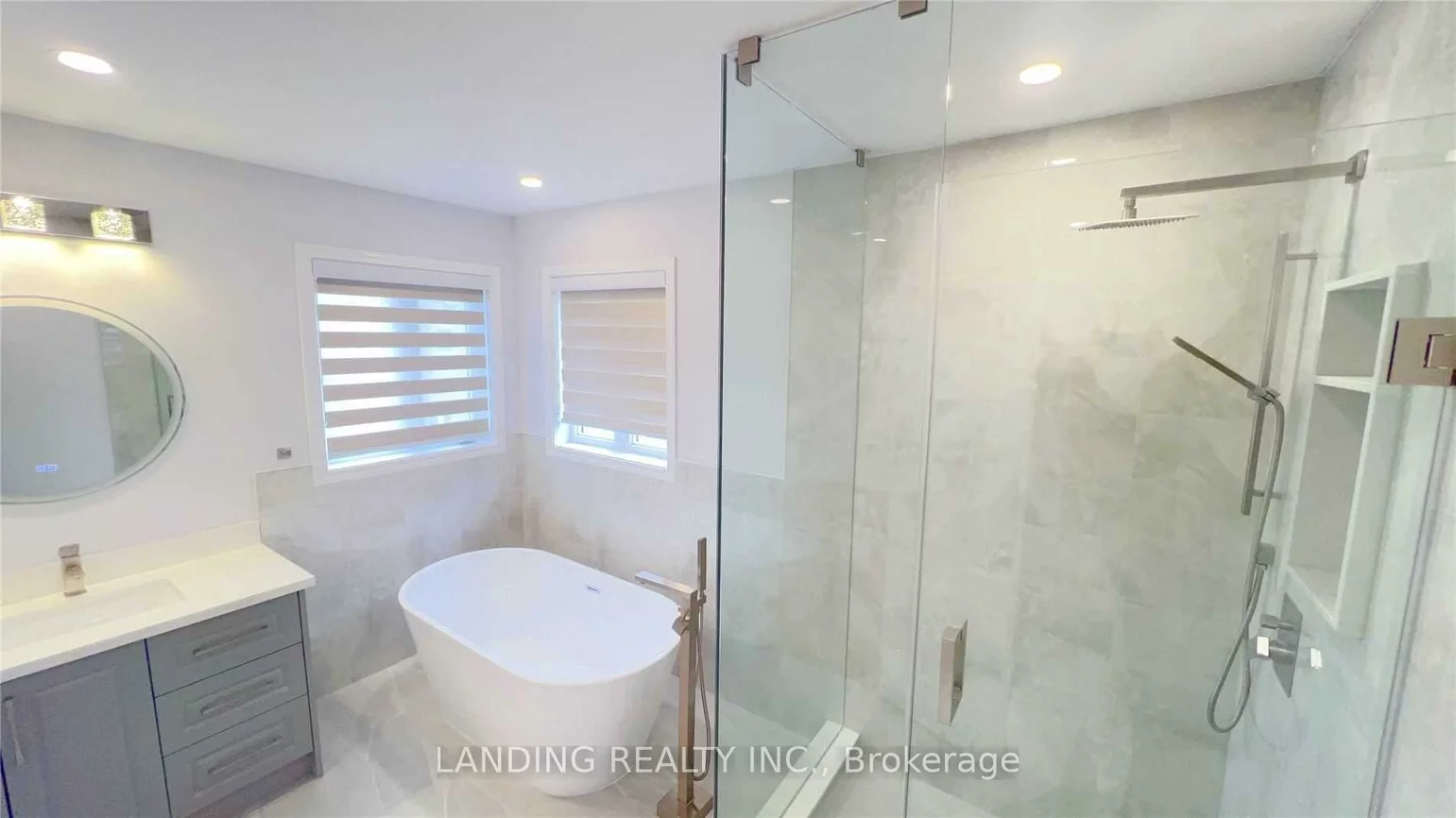 35, Briarcrest, Berczy, Markham