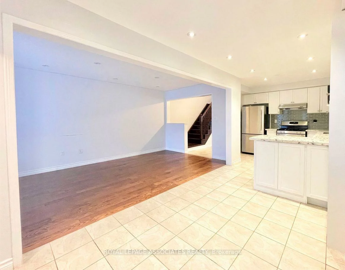30, Stockport, Cornell, Markham